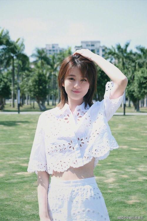 菲菲娱乐吃瓜,揭秘娱乐圈最新吃瓜事件，带你领略明星幕后故事