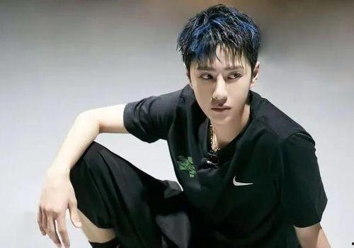 王一博吃瓜娱乐圈八卦,娱乐圈八卦背后的真相